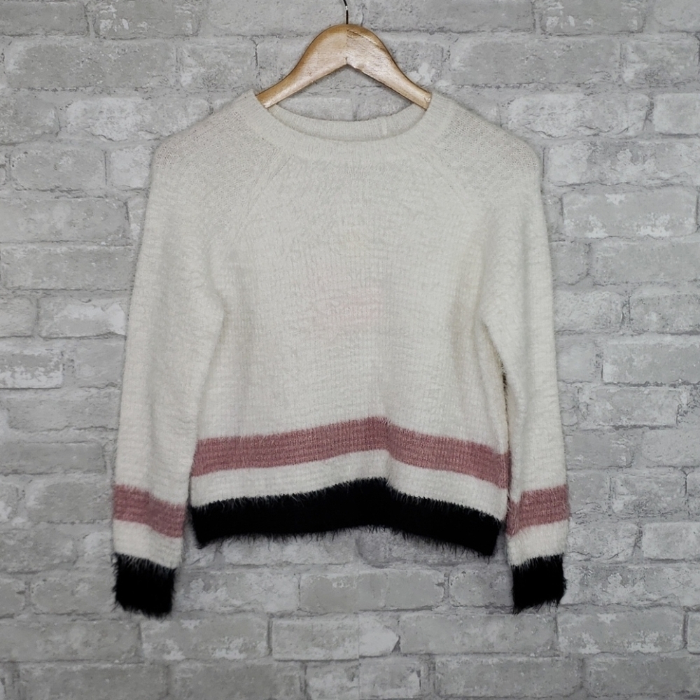 Pavement by Stitchfix Fuzzy colorblock sweater